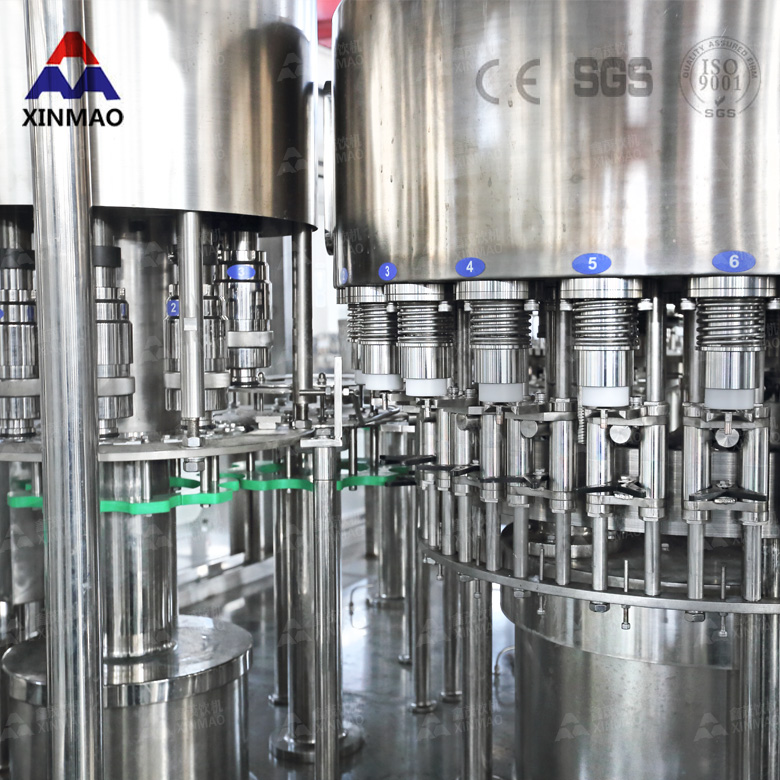 瓶裝礦泉水灌裝機設(shè)備