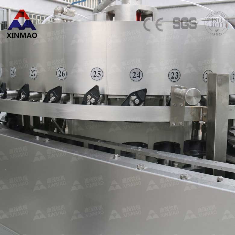 易拉罐含氣飲料灌裝機